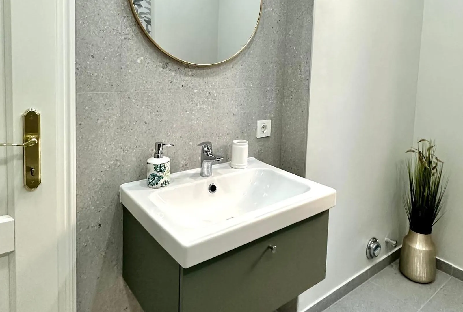 Morand I Apartments 잘츠부르크 0*,